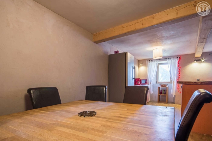 Séjour et salon du gîte Versaya