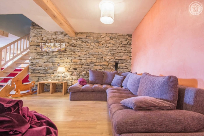 Séjour et salon du gîte Versaya